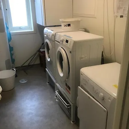 Spacious 6bed House Free Parking Skjervoy