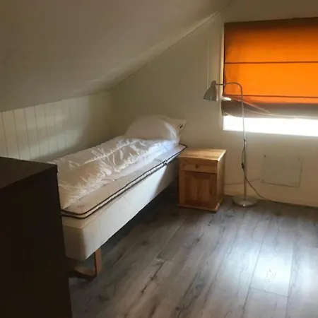 Spacious 6bed House Free Parking * Skjervoy