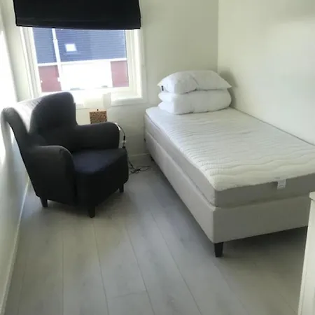 Ferienhaus Spacious 6bed House Free Parking Skjervoy
